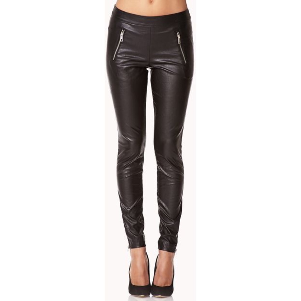 Unique LEATHER Black Pants/ Leggings FOREVER 21